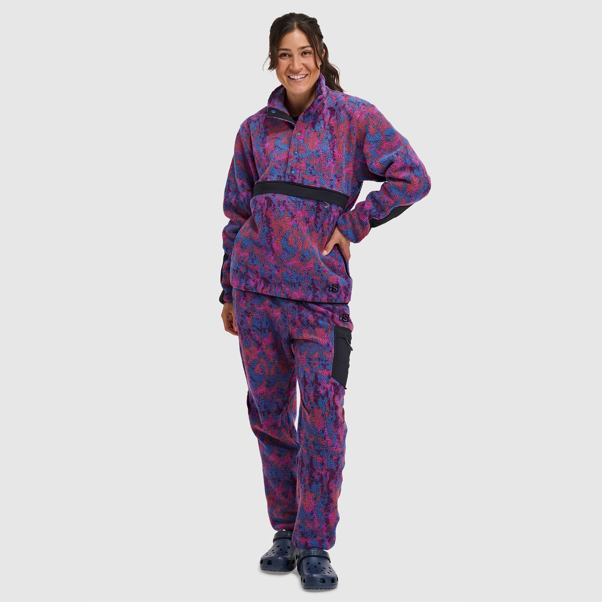 BlackStrap Women's Caldera Sherpa Fleece #color_pulse currant
