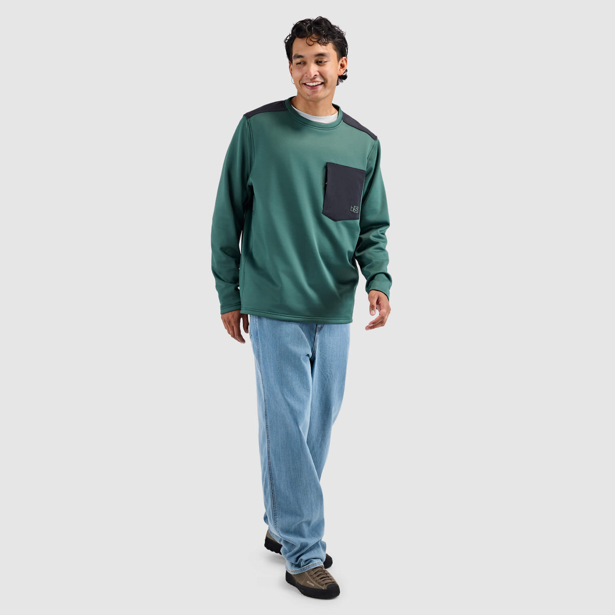 Mens Spectrum Fleece Pullover Crew #color_obsidian
