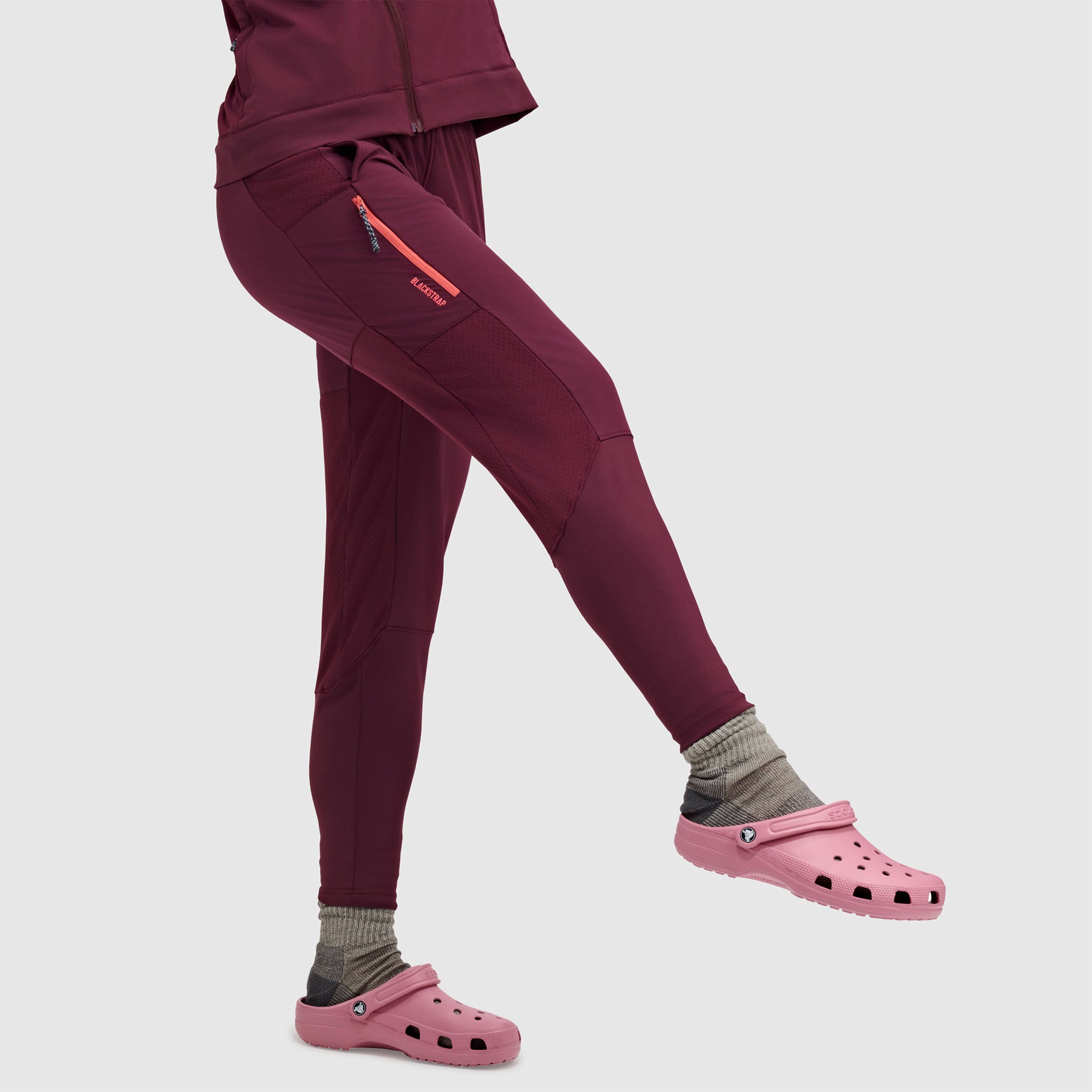 BlackStrap Women's Tribrid Grid Fleece Pant fit video