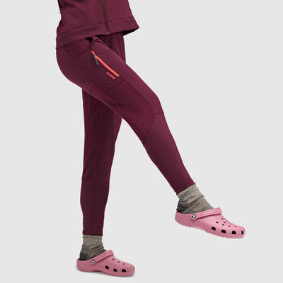 BlackStrap Women's Tribrid Grid Fleece Pant fit video